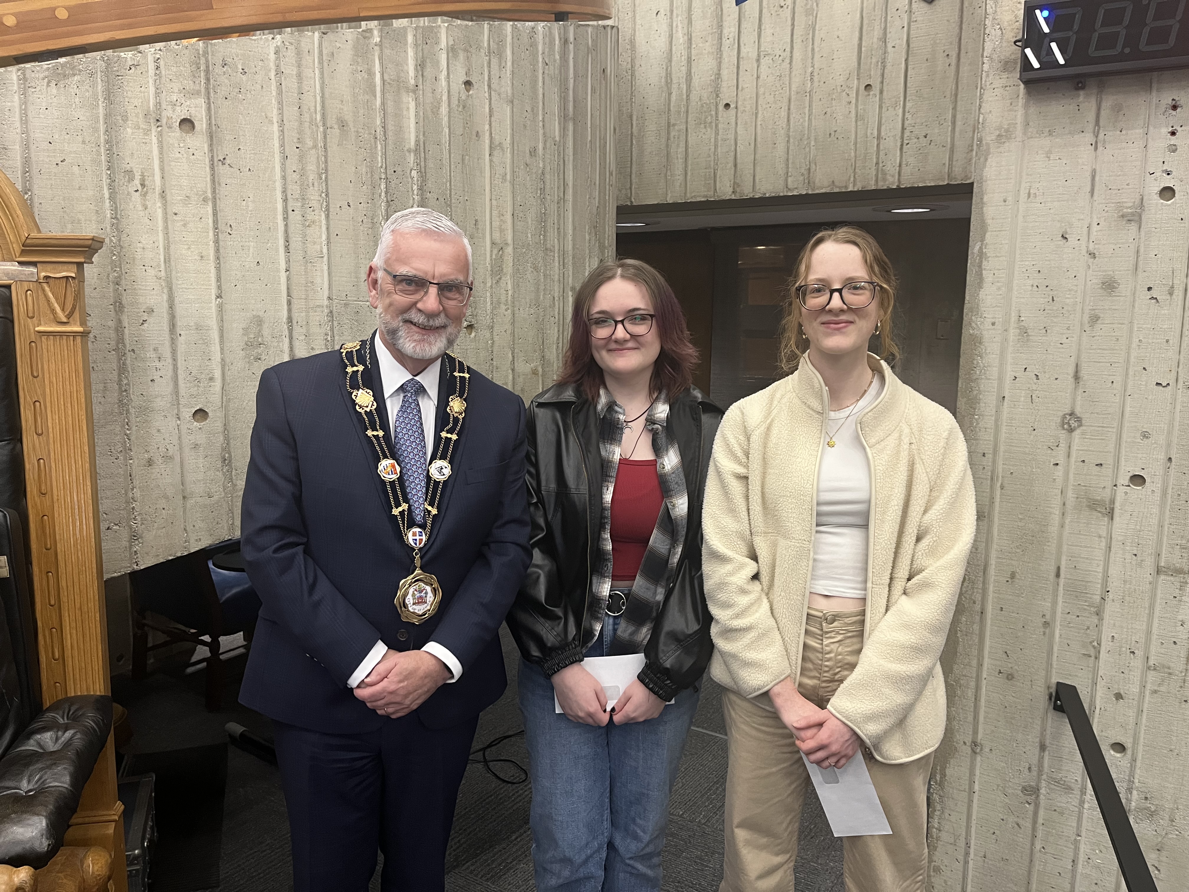 Mayor Danny Breen, Aleatta Hunt, and Kahlan Fleming