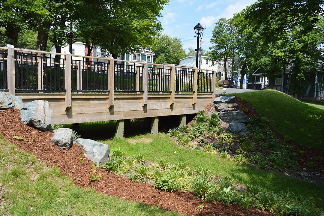 A walkway bridge over Bennett's Creek in the upper portion of Victoria Park