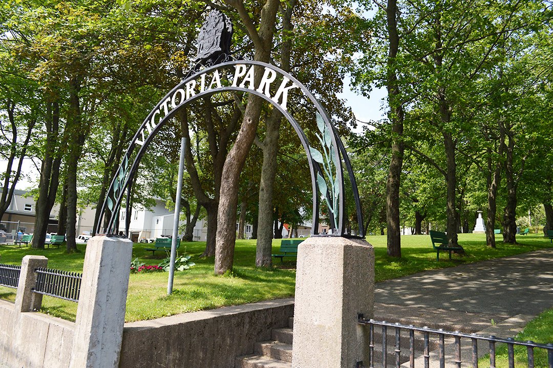 The Iron gateway entrance to Victoria Park from Water Street
