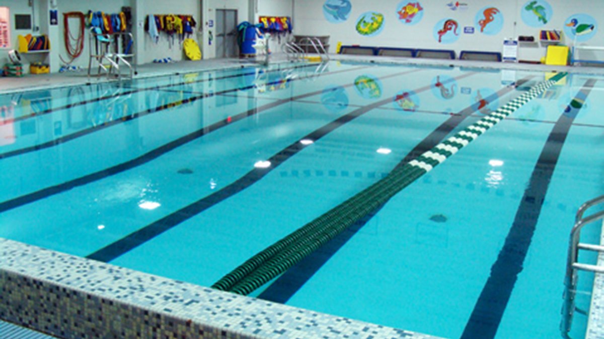 wide shot of the full pool at the Mews Centre