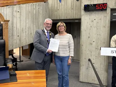 Mayor Danny Breen and Iryna Nazarenko