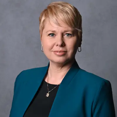 headshot for Councillor Lynn Hammond