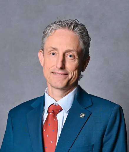 Headshot for Councillor Tom Davis