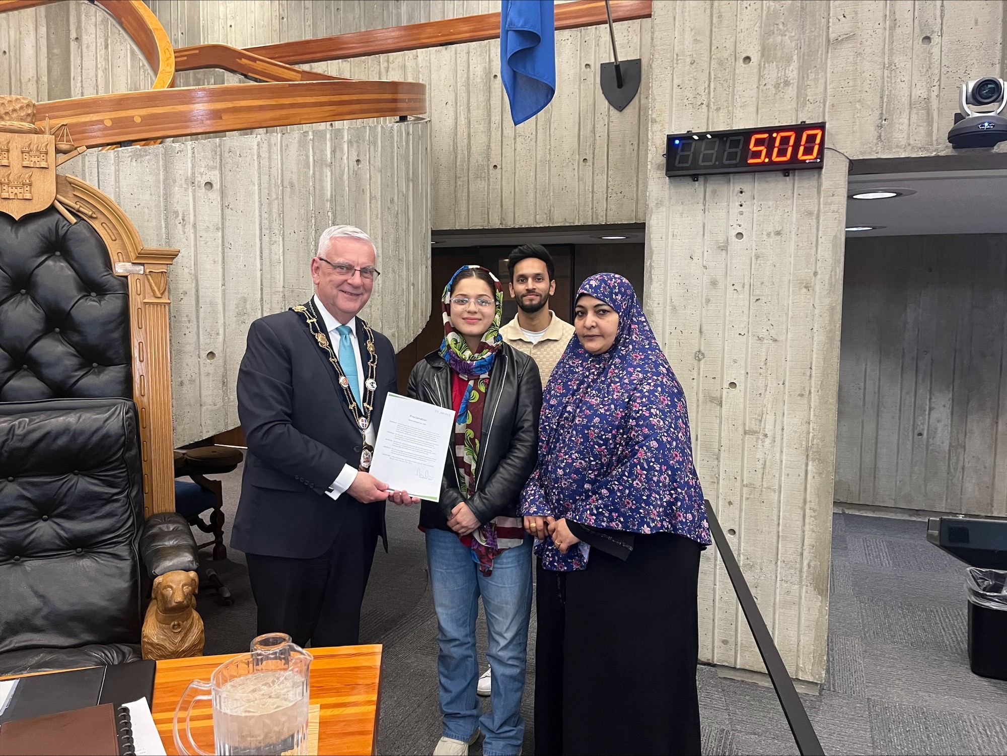 Mayor Danny Breen, Glen Paul, Zainab Farooq and Zakias Khatoon
